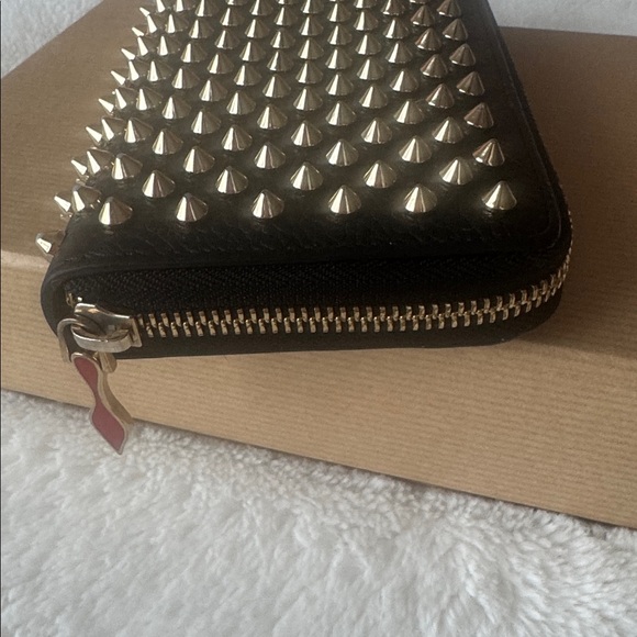 CHRISTIAN LOUBOUTIN Panettone Wallet with Spikes in Black/Gold - Picture 6 of 14